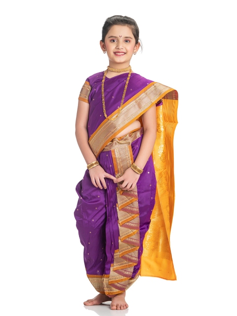 Rangapures BHARTIYA PARIDHAN Violet & Orange Silk Paithani Saree With Stitched Blouse
Rangapures BHARTIYA PARIDHAN Violet & Orange Silk Paithani Saree With Stitched Blouse