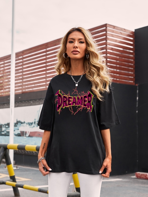 URBANIC Women Black & Pink Cotton Relaxed Fit Typography Printed Drop-Shoulder Longline T-shirt
URBANIC Women Black & Pink Cotton Relaxed Fit Typography Printed Drop-Shoulder Longline T-shirt
