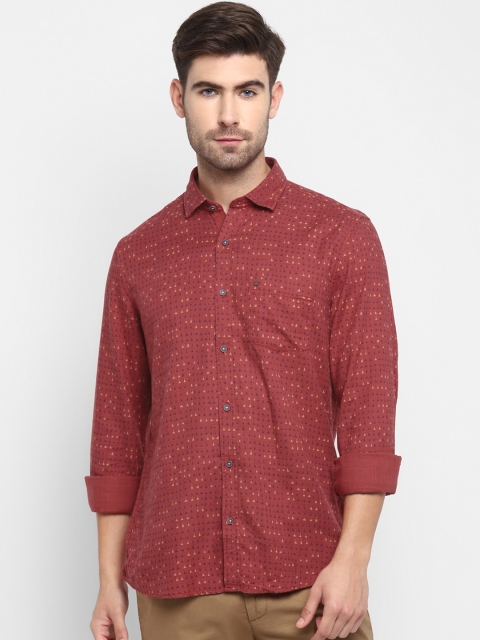 Turtle Men Red Slim Fit Opaque Printed Casual Shirt