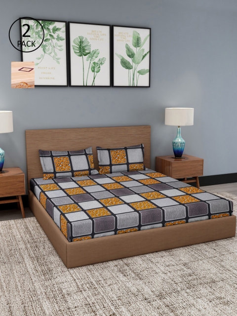 NEUDIS Peach-Coloured & Grey Geometric 180 TC 2 Queen Bedsheets with 4 Pillow Covers
NEUDIS Peach-Coloured & Grey Geometric 180 TC 2 Queen Bedsheets with 4 Pillow Covers