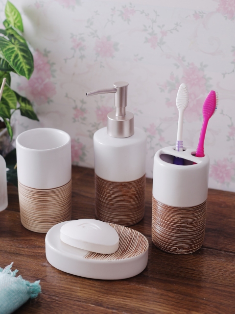 House Of Accessories Set Of 4 Brown & White Textured Bathroom Accessories
House Of Accessories Set Of 4 Brown & White Textured Bathroom Accessories