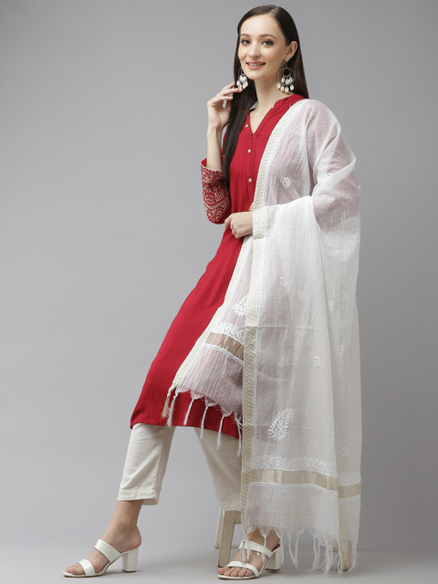 ADA White & White Ethnic Motifs Embroidered Chikankari Kota Dupatta with Thread Work
ADA White & White Ethnic Motifs Embroidered Chikankari Kota Dupatta with Thread Work