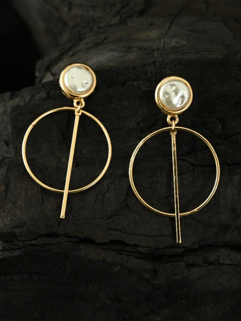 justpeachy Gold-Toned & White Circular Drop Earrings
justpeachy Gold-Toned & White Circular Drop Earrings