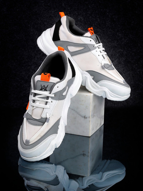 Woakers Men Multicoloured Colourblocked Sneakers, Multi 
Woakers Men Multicoloured Colourblocked Sneakers, Multi