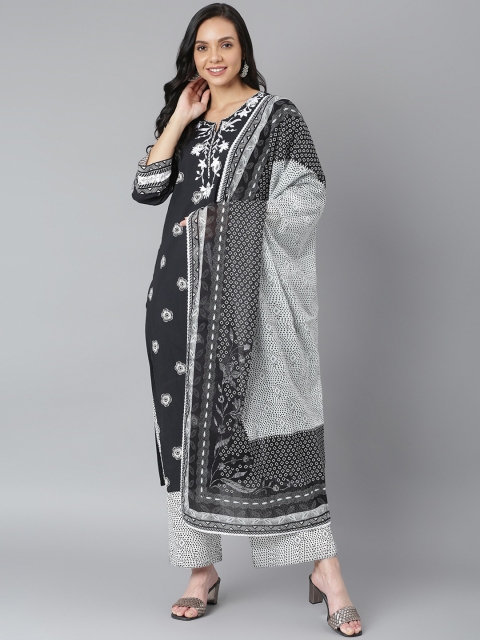 QOMN Women Black Floral Printed Panelled Pure Cotton Kurta with Palazzos & With Dupatta
QOMN Women Black Floral Printed Panelled Pure Cotton Kurta with Palazzos & With Dupatta