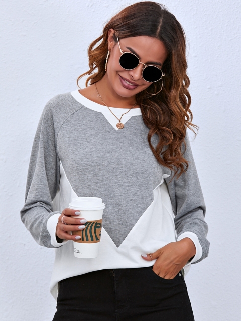 URBANIC Women White & Grey Melange Colourblocked Relaxed Fit Patchwork Pullover Sweatshirt
URBANIC Women White & Grey Melange Colourblocked Relaxed Fit Patchwork Pullover Sweatshirt