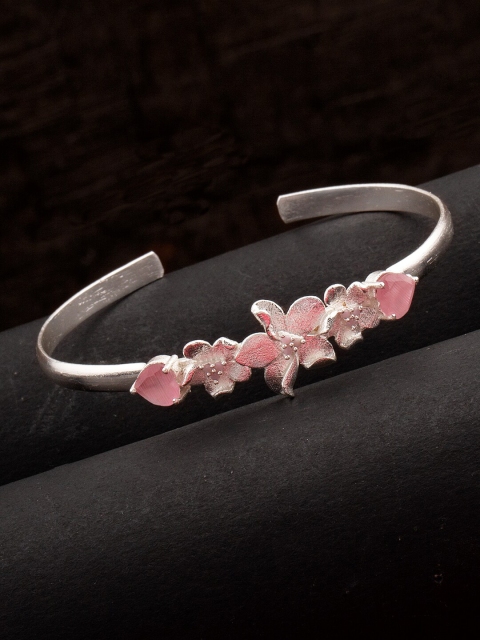 Studio Voylla Women Silver-Plated & Pink Brass Antique Love Paradise Floral Cuff Bracelet
Studio Voylla Women Silver-Plated & Pink Brass Antique Love Paradise Floral Cuff Bracelet