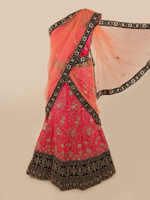 Pothys Pink & Peach-Coloured Embroidered Thread Work Unstitched Lehenga & Blouse With Dupatta
Pothys Pink & Peach-Coloured Embroidered Thread Work Unstitched Lehenga & Blouse With Dupatta