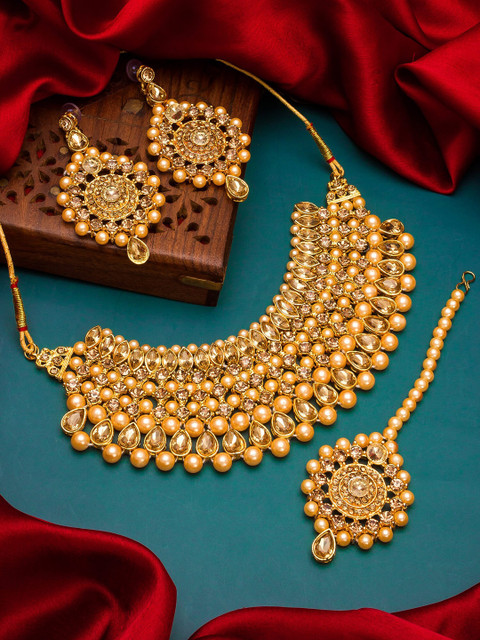 aadita Gold-Plated Kundan-Studded & Pearl Beaded Handcrafted Rajwadi Jewellery Set
aadita Gold-Plated Kundan-Studded & Pearl Beaded Handcrafted Rajwadi Jewellery Set