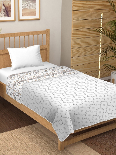 BELLA CASA Grey & White Geometric AC Room 210 GSM Pure Cotton Reversible Single Bed Dohar
BELLA CASA Grey & White Geometric AC Room 210 GSM Pure Cotton Reversible Single Bed Dohar