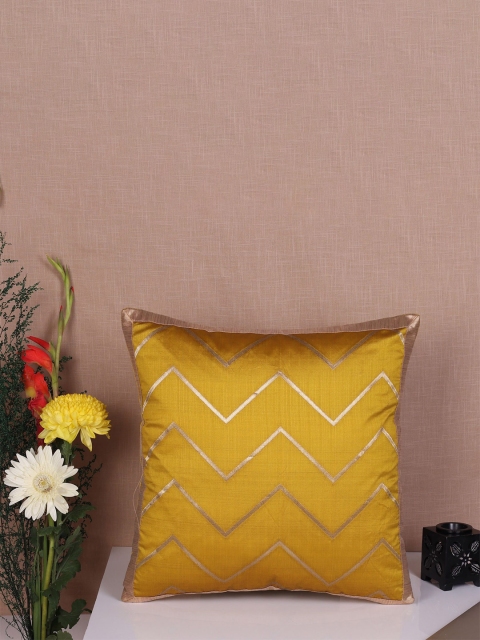 Molcha Set Of 2 Mustard & Gold-Toned Geometric Festive Collection Square Cushion Covers
Molcha Set Of 2 Mustard & Gold-Toned Geometric Festive Collection Square Cushion Covers