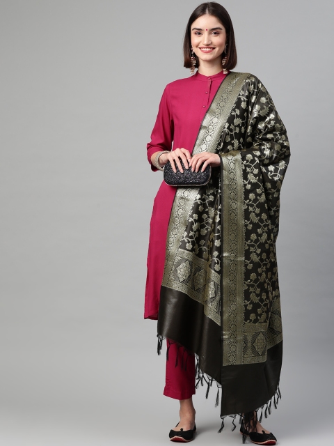 BharatSthali Green & Gold-Toned Ethnic Motifs Woven Design Cotton Silk Banarasi Dupatta
BharatSthali Green & Gold-Toned Ethnic Motifs Woven Design Cotton Silk Banarasi Dupatta