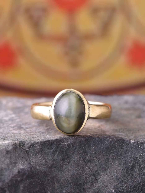 Dare by Voylla Men Gold-Toned & Grey Cat Eye Lehsunia Stone Studded Antique Finger Ring
Dare by Voylla Men Gold-Toned & Grey Cat Eye Lehsunia Stone Studded Antique Finger Ring