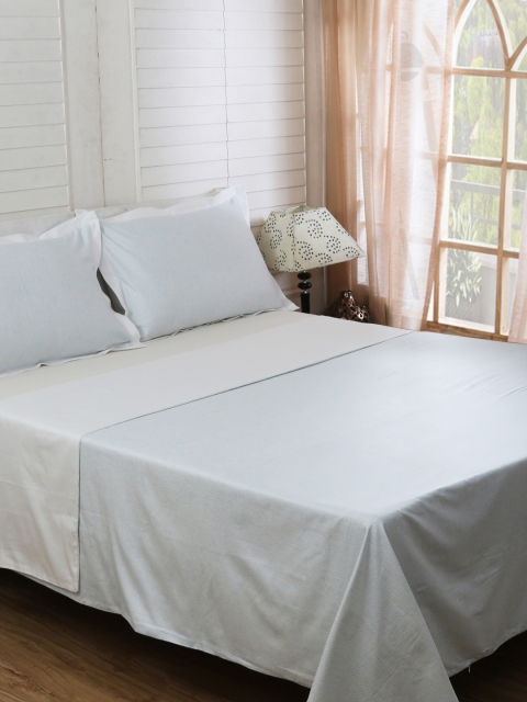 MASPAR Parallax Twill Texture Print Blue 210 TC Cotton 1 Double Duvet Cover and 2 Pillow Cases
MASPAR Parallax Twill Texture Print Blue 210 TC Cotton 1 Double Duvet Cover and 2 Pillow Cases