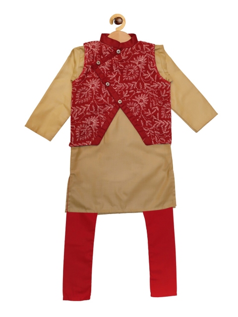 SOULFULLY INDIAN Boys Beige & Maroon Chikankari Pure Cotton Kurta with Pyjamas & Jacket
SOULFULLY INDIAN Boys Beige & Maroon Chikankari Pure Cotton Kurta with Pyjamas & Jacket