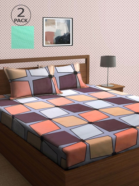 KLOTTHE Green & Peach-Coloured Geometric 210 TC 2 King Bedsheet with 4 Pillow Covers
KLOTTHE Green & Peach-Coloured Geometric 210 TC 2 King Bedsheet with 4 Pillow Covers