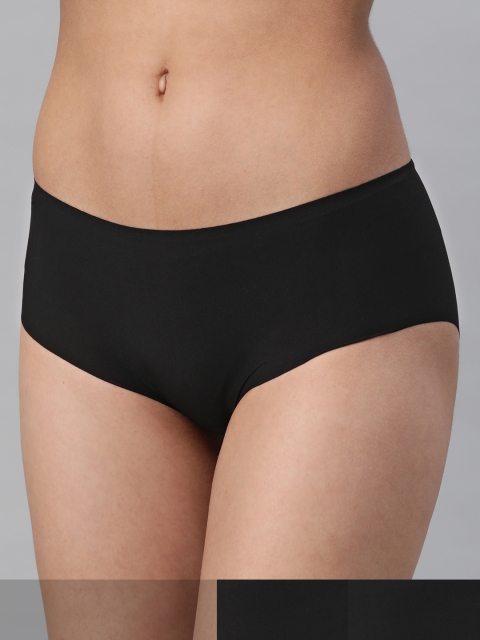 Marks & Spencer Women Pack of 3 Black Low-Rise Smooth Silhouette Hipster Briefs T614898
Marks & Spencer Women Pack of 3 Black Low-Rise Smooth Silhouette Hipster Briefs T614898