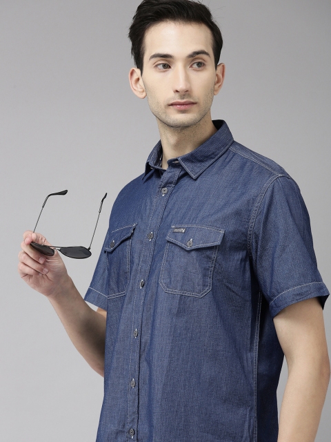 VAN HEUSEN DENIM LABS Men Navy Blue Slim Fit Textured Pure Cotton Casual Chambray Shirt
VAN HEUSEN DENIM LABS Men Navy Blue Slim Fit Textured Pure Cotton Casual Chambray Shirt