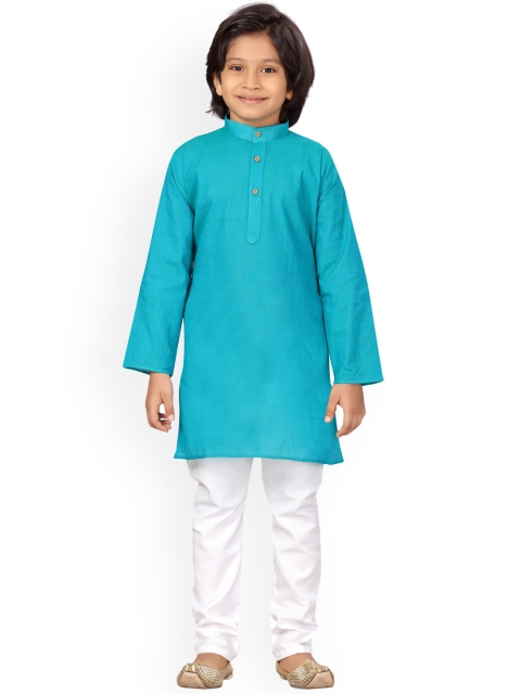 LITTLE MAFIA BY Aarika Boys Turquoise Blue & White Regular Pure Cotton Kurta with Pyjamas
LITTLE MAFIA BY Aarika Boys Turquoise Blue & White Regular Pure Cotton Kurta with Pyjamas