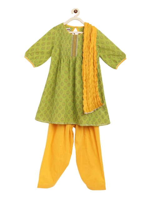 Fabindia Girls Green Ethnic Motifs Printed Regular Pure Cotton Kurta with Salwar & With Dupatta
Fabindia Girls Green Ethnic Motifs Printed Regular Pure Cotton Kurta with Salwar & With Dupatta