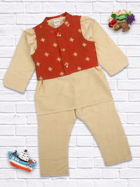 MeeMee Boys Beige & Rust Regular Thread Work Pure Cotton Kurta with Pyjamas & Jacket
MeeMee Boys Beige & Rust Regular Thread Work Pure Cotton Kurta with Pyjamas & Jacket