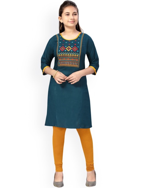 Aarika Girls Green Ethnic Motifs Yoke Design Regular Pure Cotton Kurta with Churidar
Aarika Girls Green Ethnic Motifs Yoke Design Regular Pure Cotton Kurta with Churidar