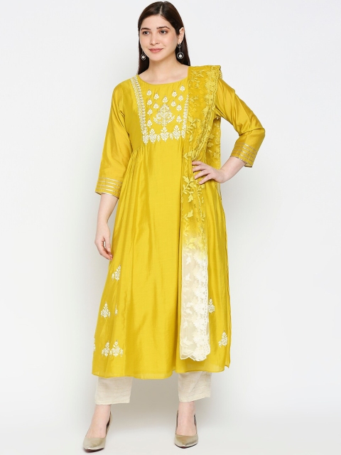 Kuber Studio Women Yellow Floral Embroidered Pleated Kurta with Trousers & With Dupatta
Kuber Studio Women Yellow Floral Embroidered Pleated Kurta with Trousers & With Dupatta