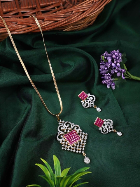 ANIKAS CREATION Woman Gold-Plated American Diamond-Studded Partywear Jadau Pendant Set, Magenta
ANIKAS CREATION Woman Gold-Plated American Diamond-Studded Partywear Jadau Pendant Set, Magenta