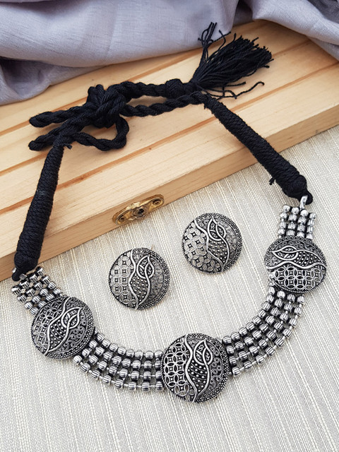 GRIIHAM Silver Oxidised Jewellery Set 
GRIIHAM Silver Oxidised Jewellery Set