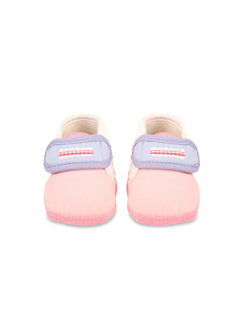 Spiky Kids Pink & Blue Solid Booties 
Spiky Kids Pink & Blue Solid Booties