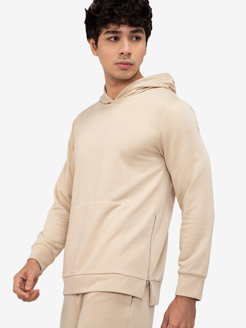 ZALORA BASICS Men Beige Hooded Sweatshirt
ZALORA BASICS Men Beige Hooded Sweatshirt