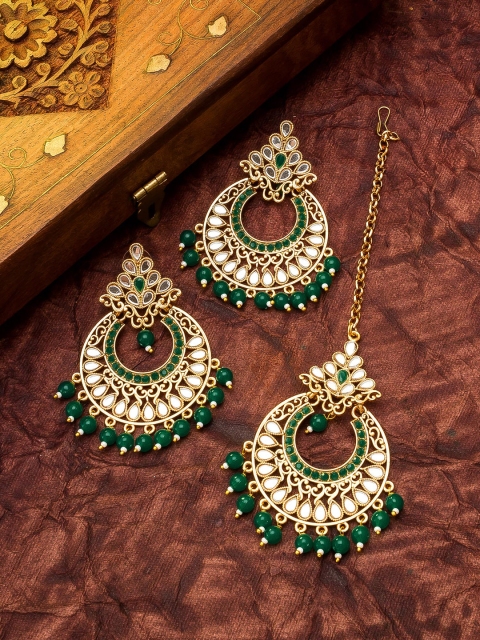 aadita Woman Gold Toned Mirror Work Pearl Maangtikka with Earrings