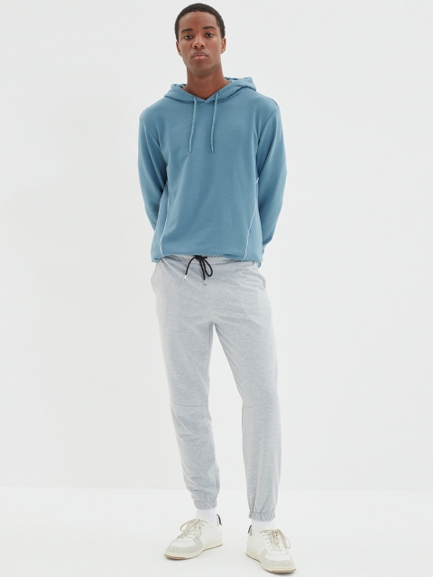 Trendyol Men Grey Solid Joggers