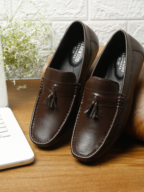 Teakwood Leathers Men Brown Textured Leather Formal Loafers
Teakwood Leathers Men Brown Textured Leather Formal Loafers