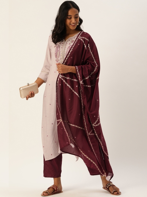 SWAGG INDIA Women Mauve Pink Ethnic Motifs Embroidered Thread Work Kurta Set & Dupatta
SWAGG INDIA Women Mauve Pink Ethnic Motifs Embroidered Thread Work Kurta Set & Dupatta