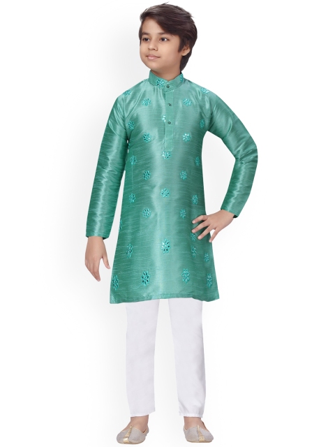 LITTLE MAFIA BY Aarika Boys Green Embroidered Mirror Work Pure Cotton Kurta with Pyjamas
LITTLE MAFIA BY Aarika Boys Green Embroidered Mirror Work Pure Cotton Kurta with Pyjamas