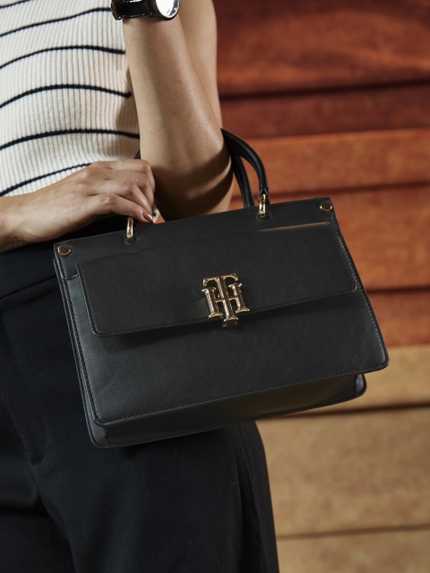 Tommy Hilfiger Black Solid Handheld Bag