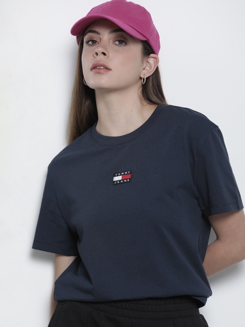 Tommy Hilfiger Women Navy Blue Brand Logo Printed Drop-Shoulder Sleeves Applique T-shirt
Tommy Hilfiger Women Navy Blue Brand Logo Printed Drop-Shoulder Sleeves Applique T-shirt