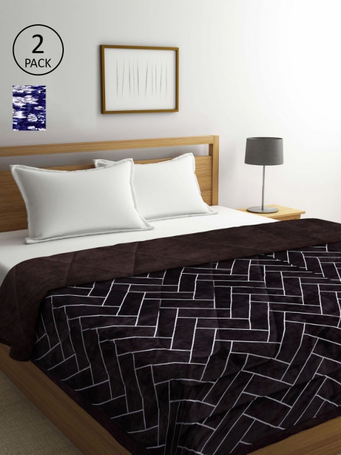 KLOTTHE Set Of 2 Brown & Blue Geometric Printed Fur 800 GSM Heavy Winter Double Bed Quilt
KLOTTHE Set Of 2 Brown & Blue Geometric Printed Fur 800 GSM Heavy Winter Double Bed Quilt