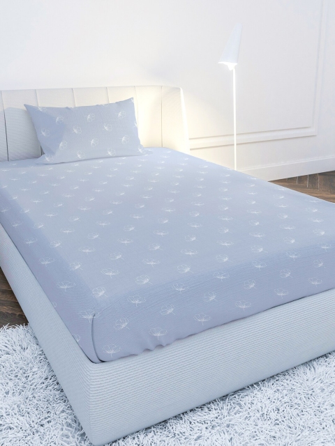 MAYFAIR HOMES LONDON Blue & White Floral 210 TC Single Bedsheet with 1 Pillow Covers
MAYFAIR HOMES LONDON Blue & White Floral 210 TC Single Bedsheet with 1 Pillow Covers