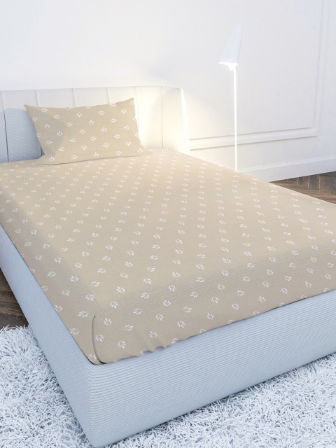 MAYFAIR HOMES LONDON Champagne & White Floral 210 TC Single Bedsheet with 1 Pillow Covers
MAYFAIR HOMES LONDON Champagne & White Floral 210 TC Single Bedsheet with 1 Pillow Covers