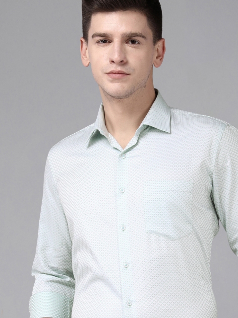 Van Heusen Men White Ceremony Slim Fit Micro Ditsy Opaque Printed Pure Cotton Formal Shirt
Van Heusen Men White Ceremony Slim Fit Micro Ditsy Opaque Printed Pure Cotton Formal Shirt
