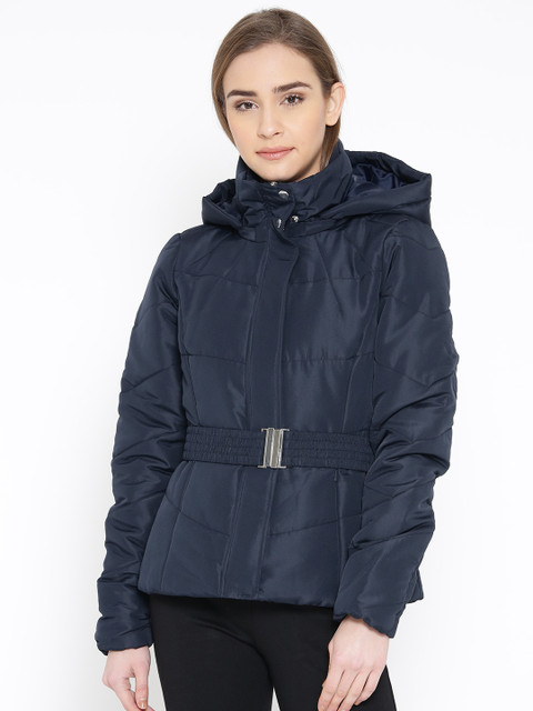 Vero Moda Navy Padded Jacket with Detachable Hood, Navy blue
Vero Moda Navy Padded Jacket with Detachable Hood, Navy blue