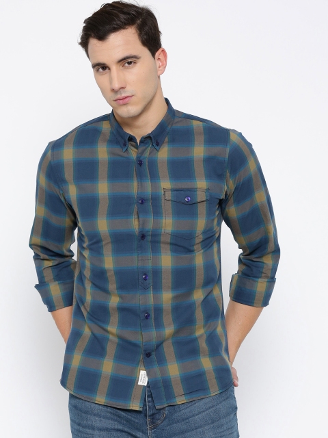 United Colors of Benetton Men Blue Slim Checked Casual Shirt
