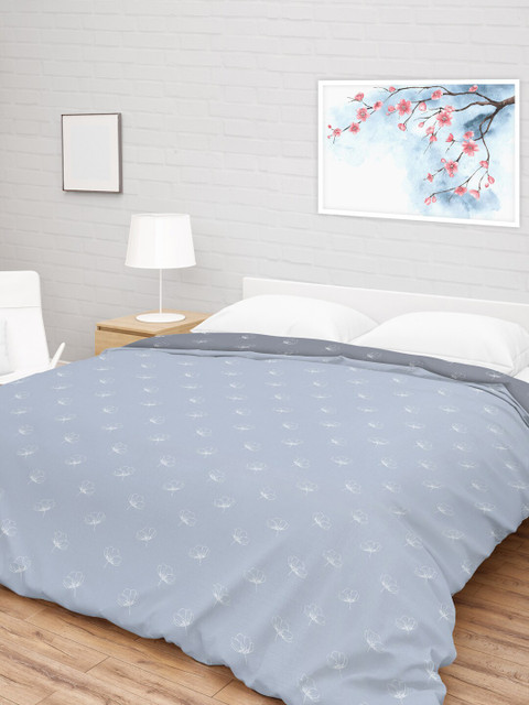 MAYFAIR HOMES LONDON Grey & Gold-Toned Floral Mild Winter 450 GSM Double Bed Comforter 
MAYFAIR HOMES LONDON Grey & Gold-Toned Floral Mild Winter 450 GSM Double Bed Comforter