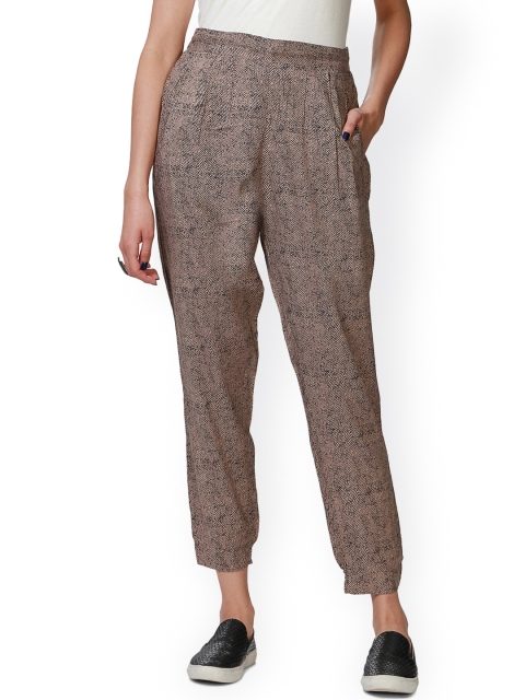 People Women Brown & Beige Printed Pleated Trousers