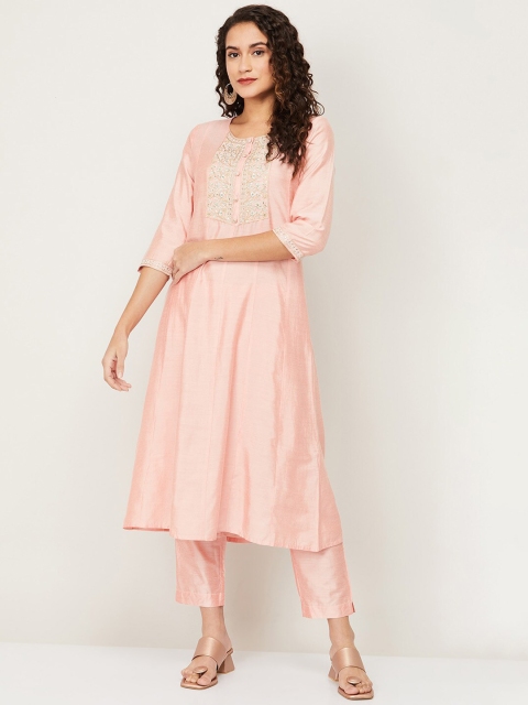 Melange by Lifestyle Women Peach-Coloured Embroidered Kurti with Trousers & With Dupatta
Melange by Lifestyle Women Peach-Coloured Embroidered Kurti with Trousers & With Dupatta