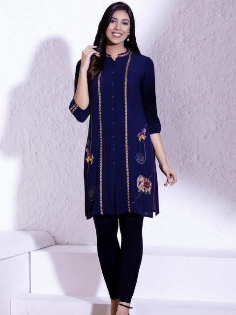 Lakshita Women Blue Embroidered Straight Kurta