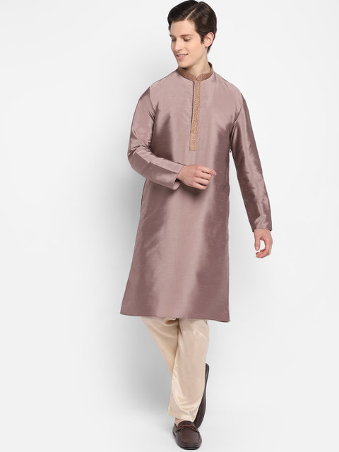 DEVOILER Men Brown Solid Kurta
DEVOILER Men Brown Solid Kurta
