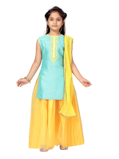Aarika Girls Sea Green & Yellow Embroidered Ready to Wear Lehenga & Blouse With Dupatta
Aarika Girls Sea Green & Yellow Embroidered Ready to Wear Lehenga & Blouse With Dupatta